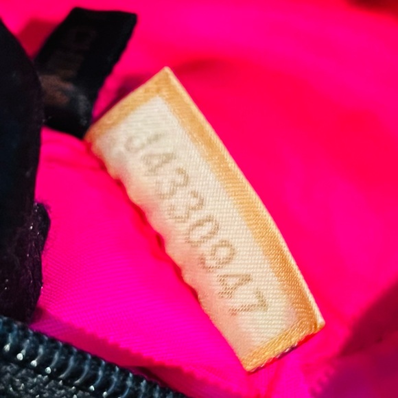 Dooney & Bourke Crossbody Bag EUC - Picture 7 of 7